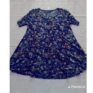 Lularoe flower shirt